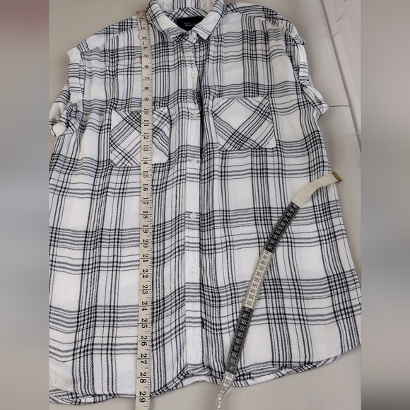 Rails Women's Britt Sleeveless Plaid Button Down Shirt Top Size M - Picture 11 of 14